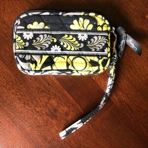 Very Bradley mini wristlet LIKE NEW